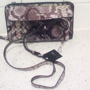 Neutral Snakeskin-Print Women’s Wristlet Wallet